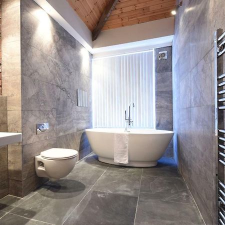 Stunning Penthouse Slps 20 Apartment Манчестър Екстериор снимка
